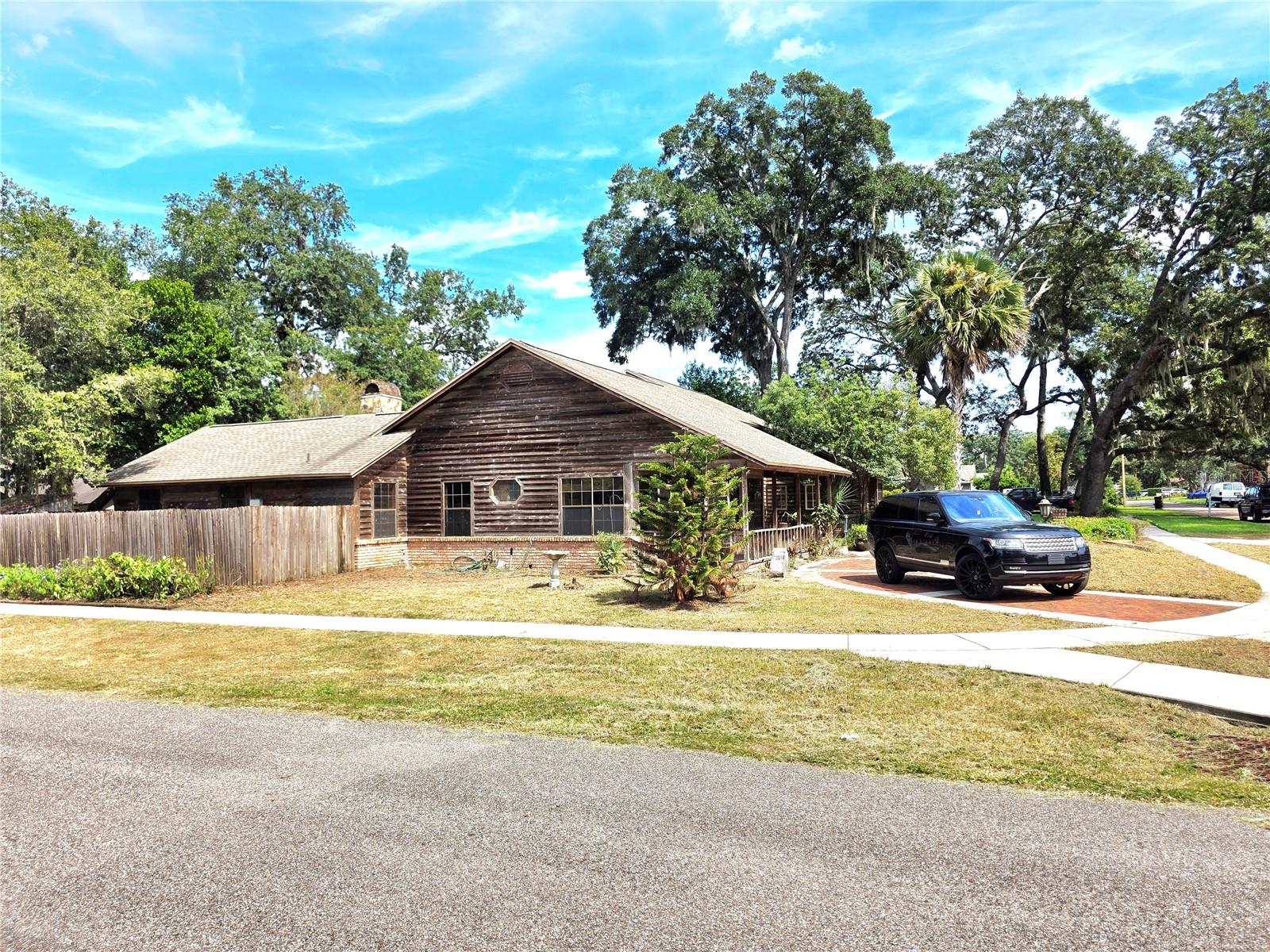 4231 Tall Tree Dr Property Photo 13