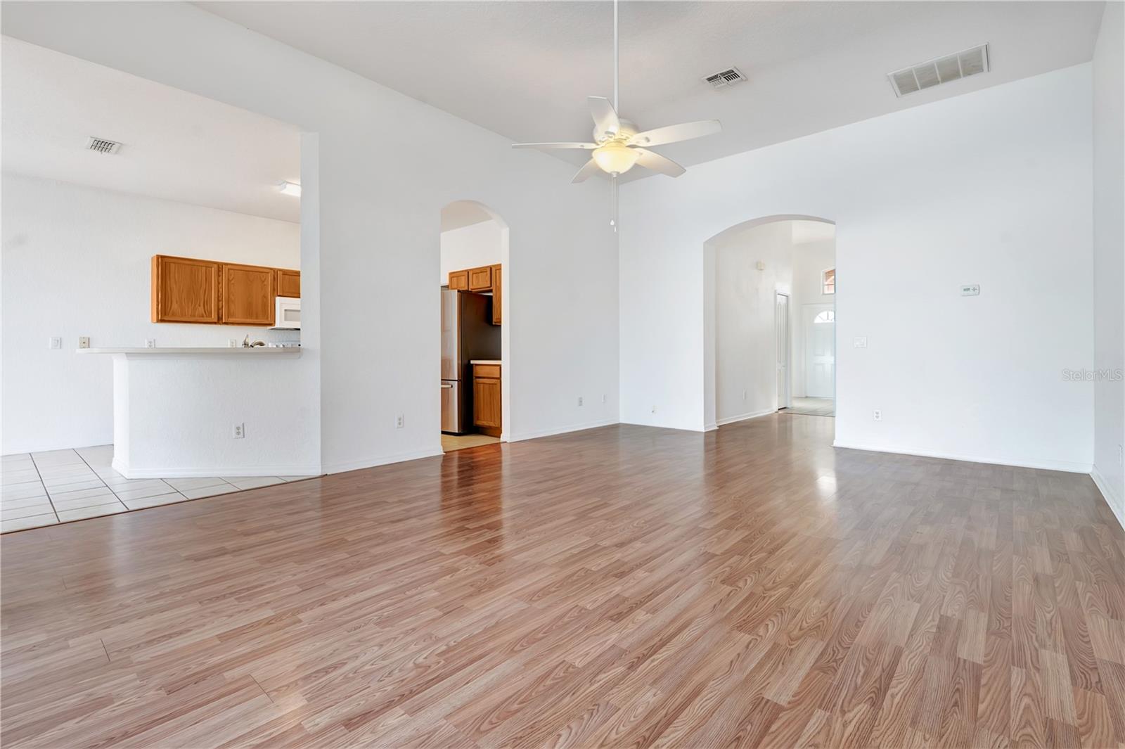 257 Herring St Property Photo 6