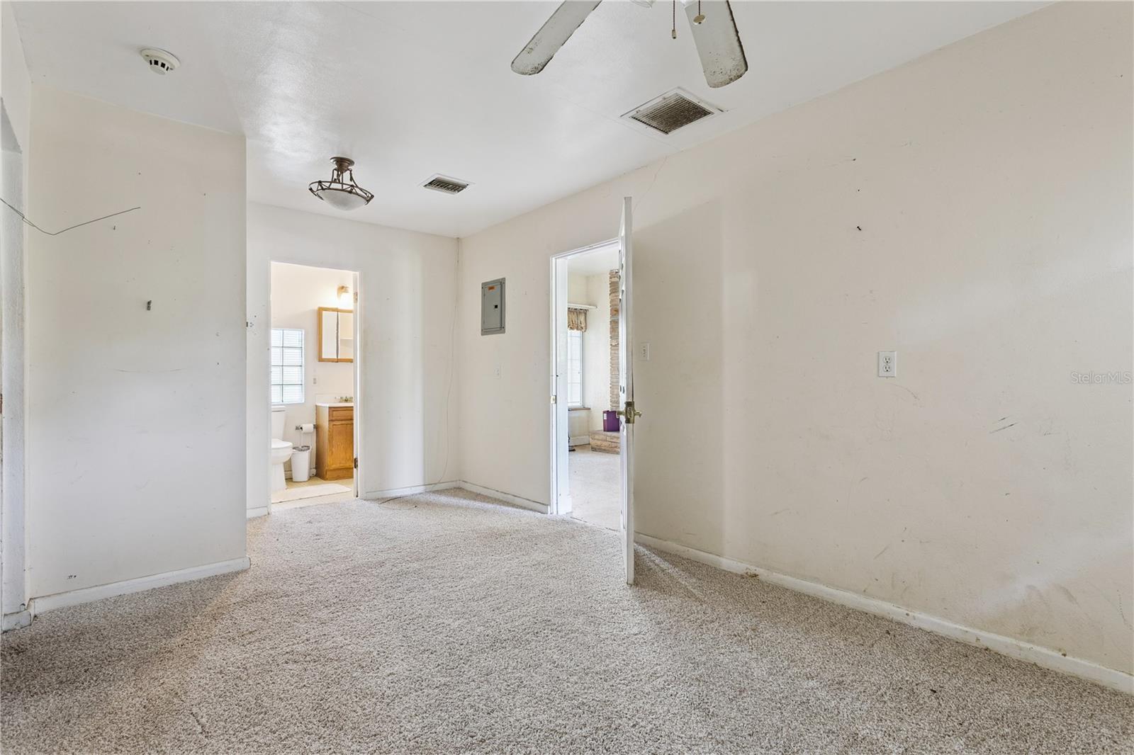 1505 E Crooked Lake Dr Property Photo 28