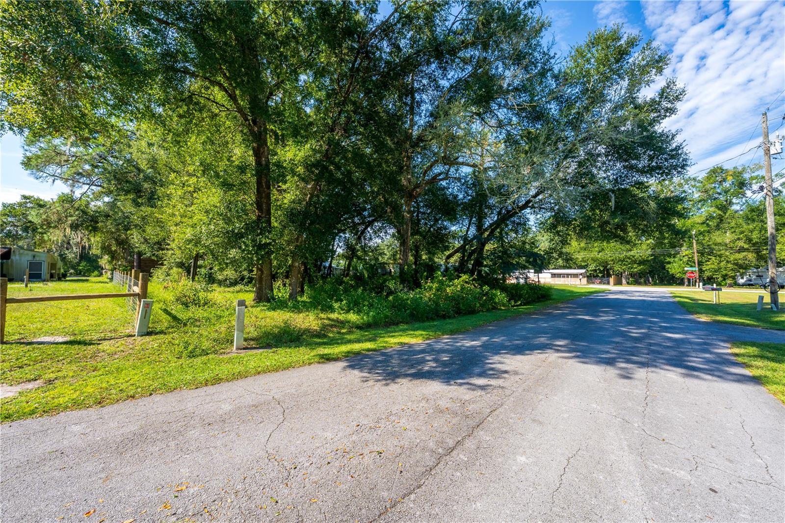 Magnolia Rd Property Photo 3