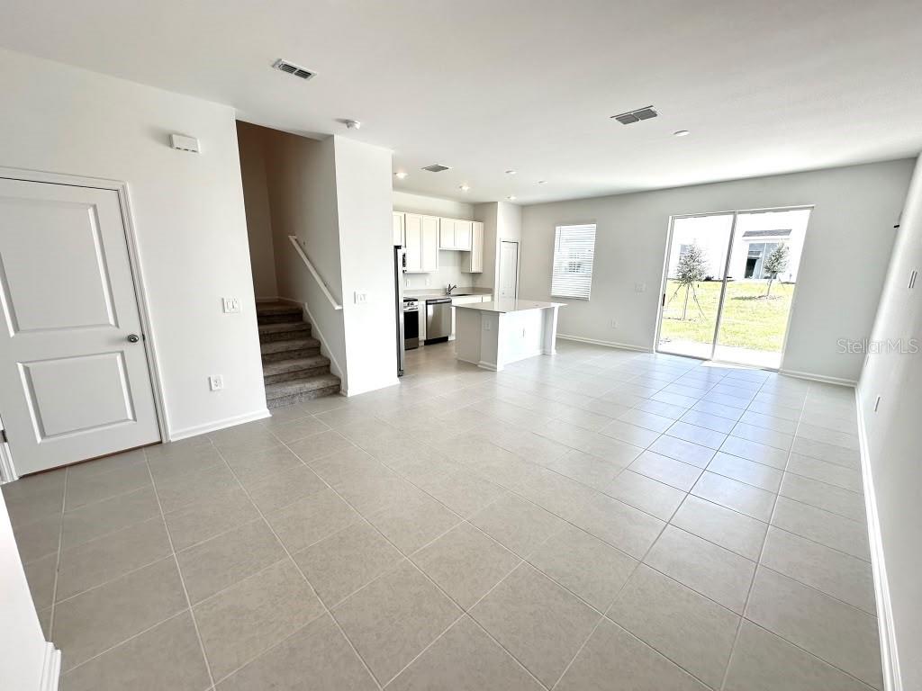 5848 Energy Way Property Photo 6