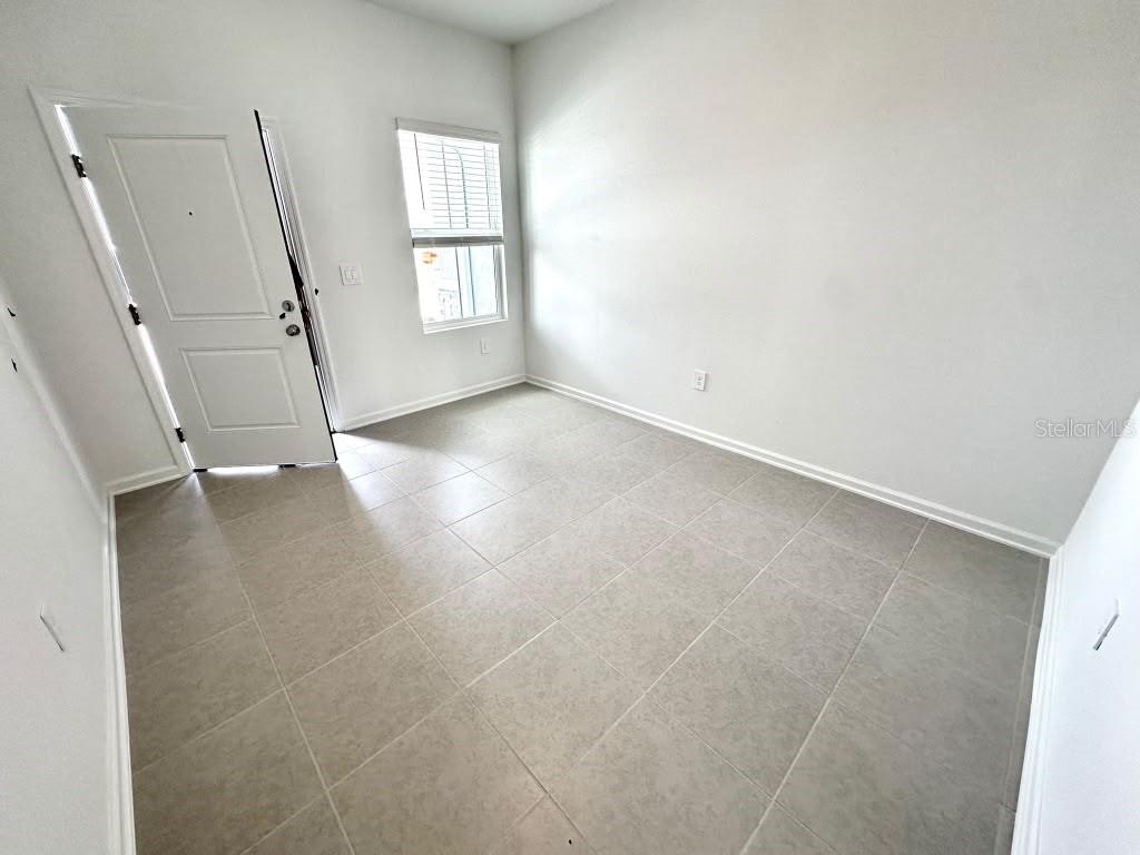5848 Energy Way Property Photo 7