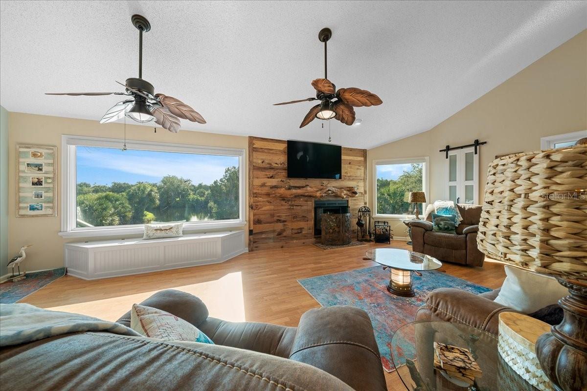 2912 N Rivers Edge Blvd #2919 Property Photo 3