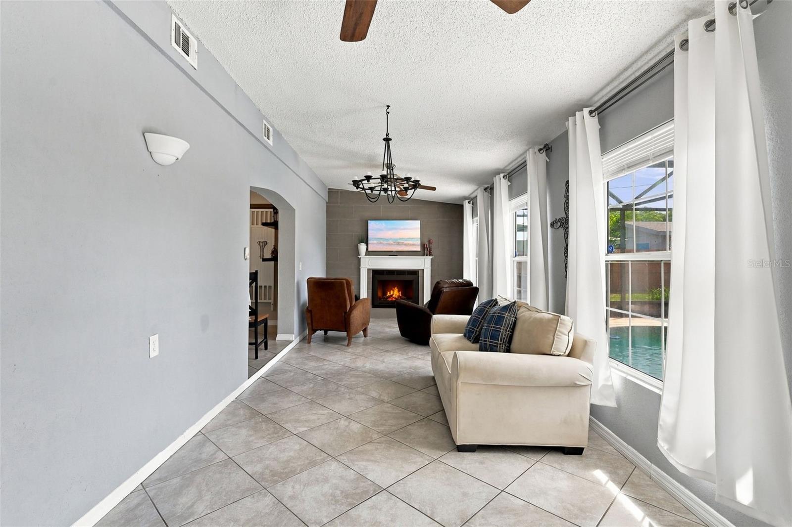 1379 Dandelion Dr Property Photo 13