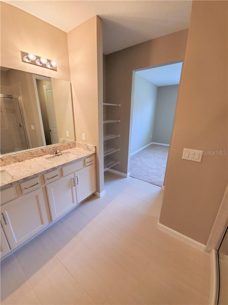 257 Summershore Dr Property Photo 16