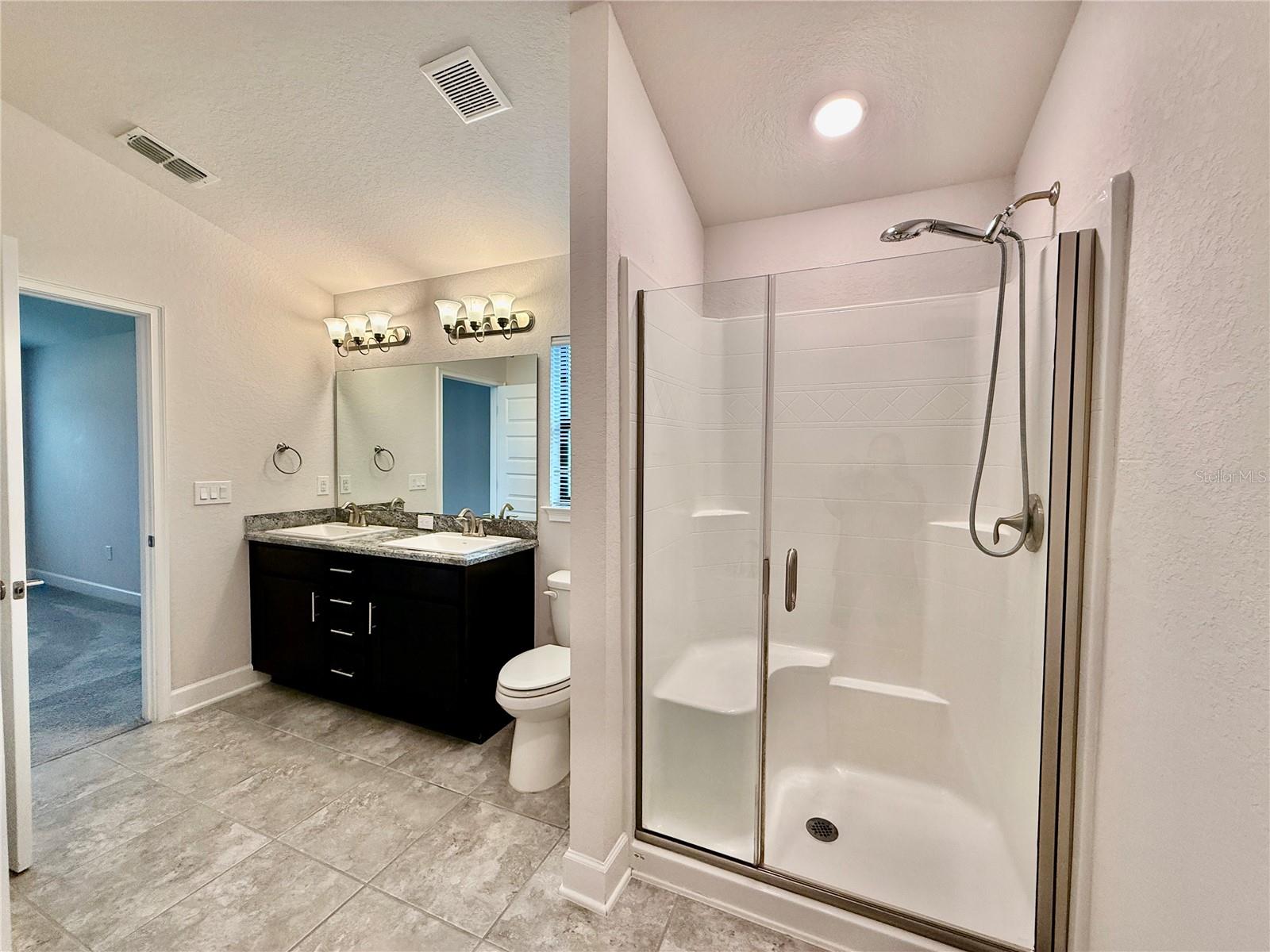 132 Bergamot Loop Property Photo 11