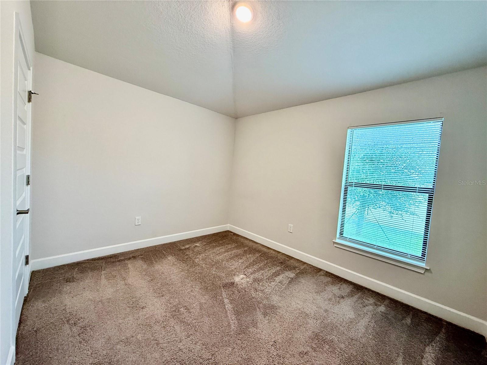 132 Bergamot Loop Property Photo 12