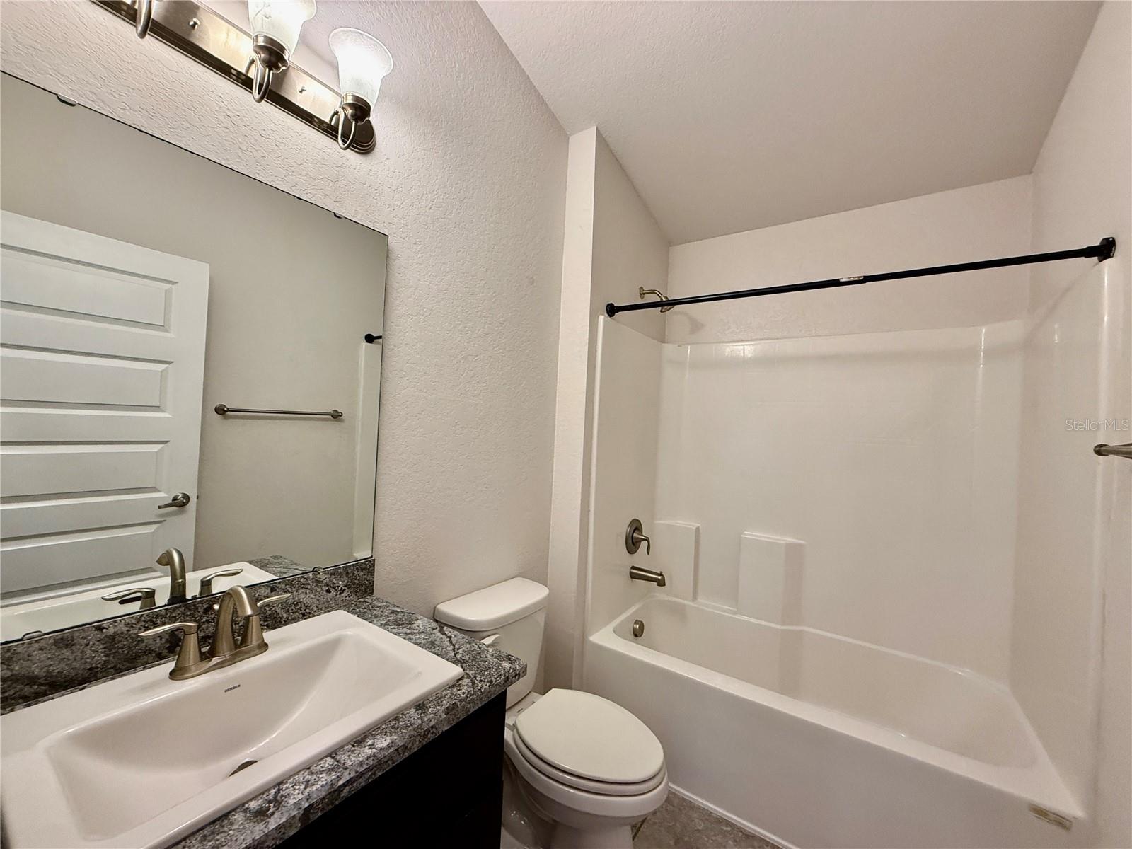 132 Bergamot Loop Property Photo 13