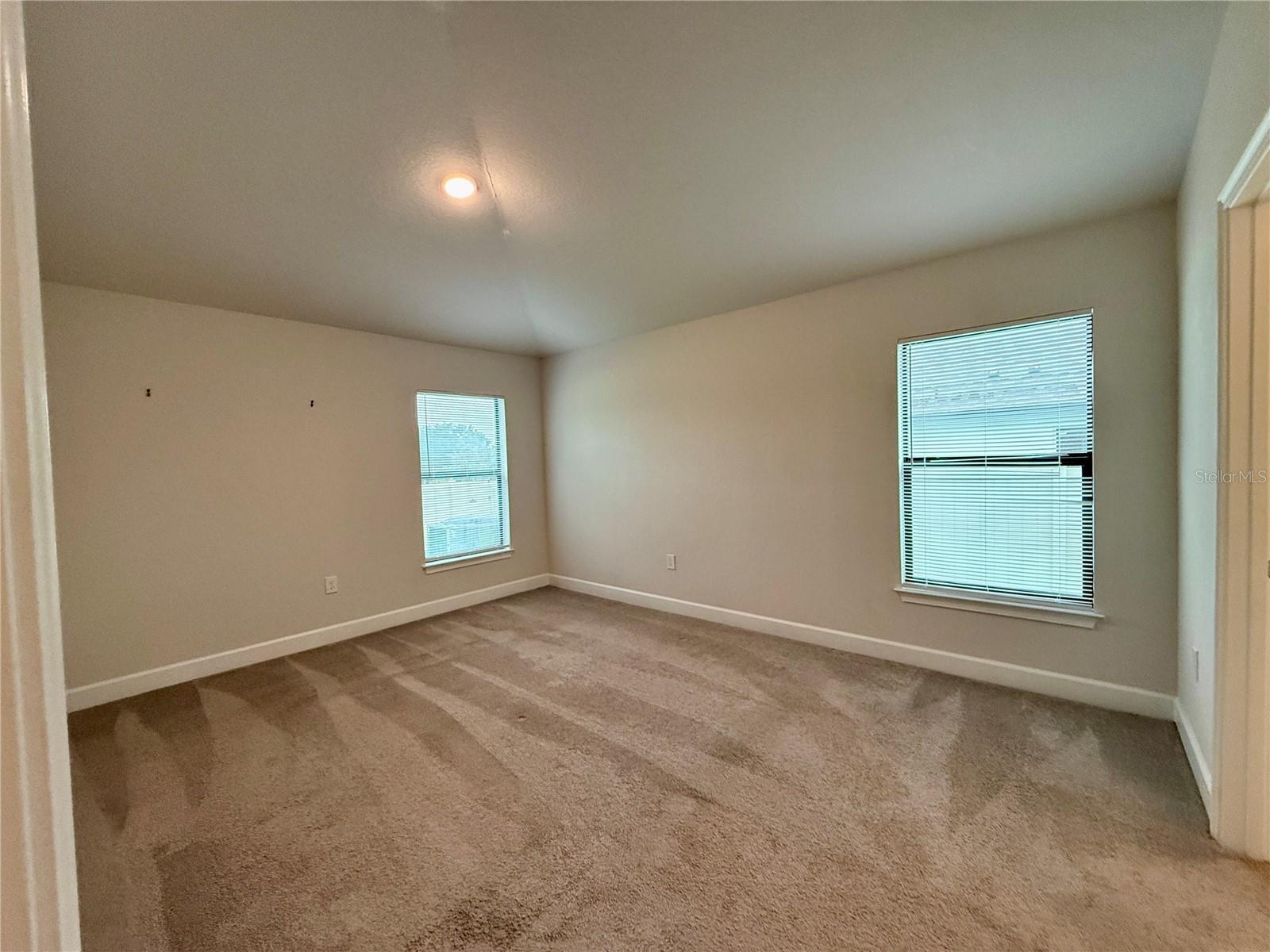 132 Bergamot Loop Property Photo 14