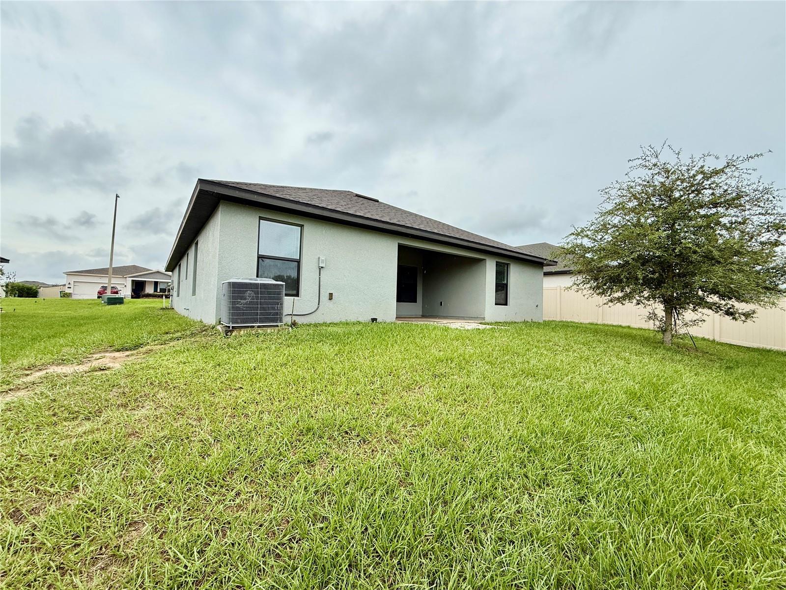 132 Bergamot Loop Property Photo 18