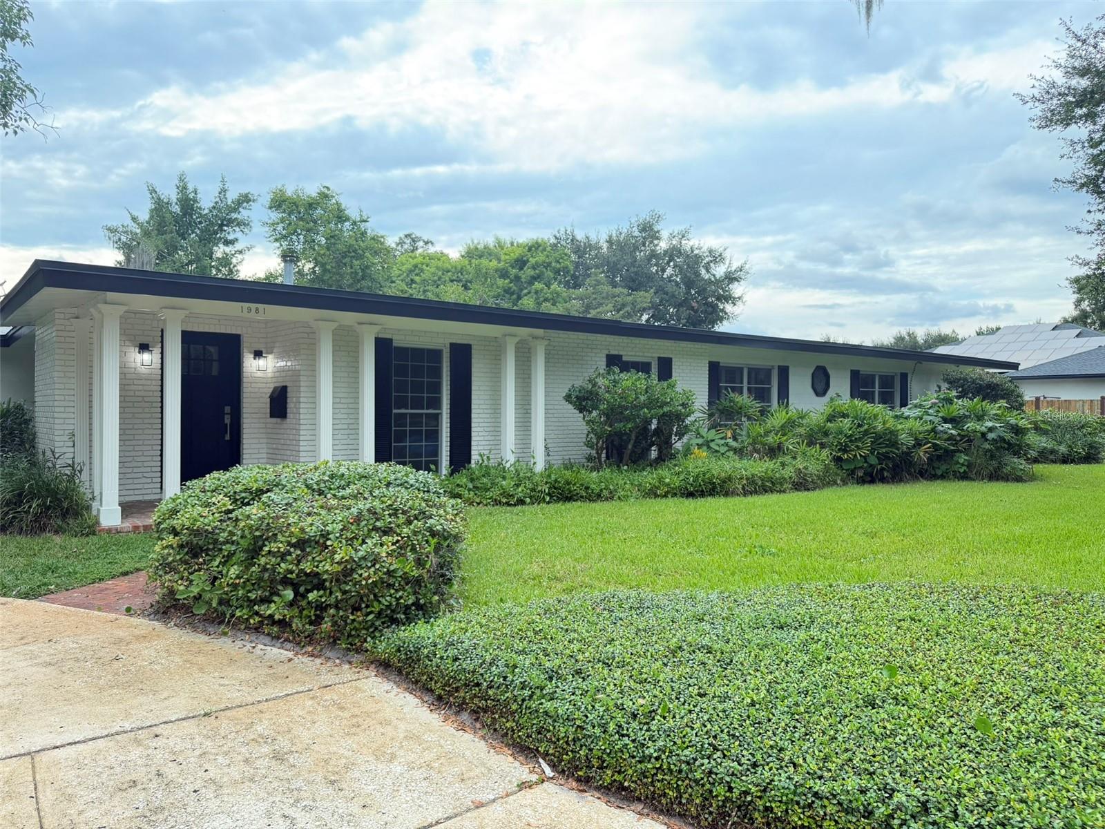 O6446473 Property Photo 1