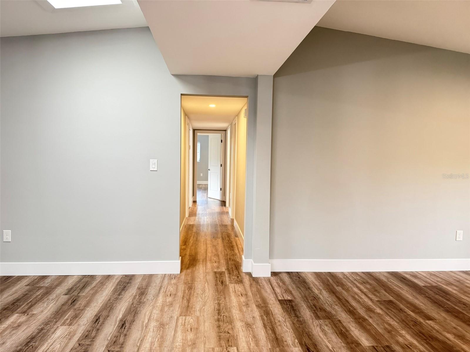 O6446473 Property Photo 19