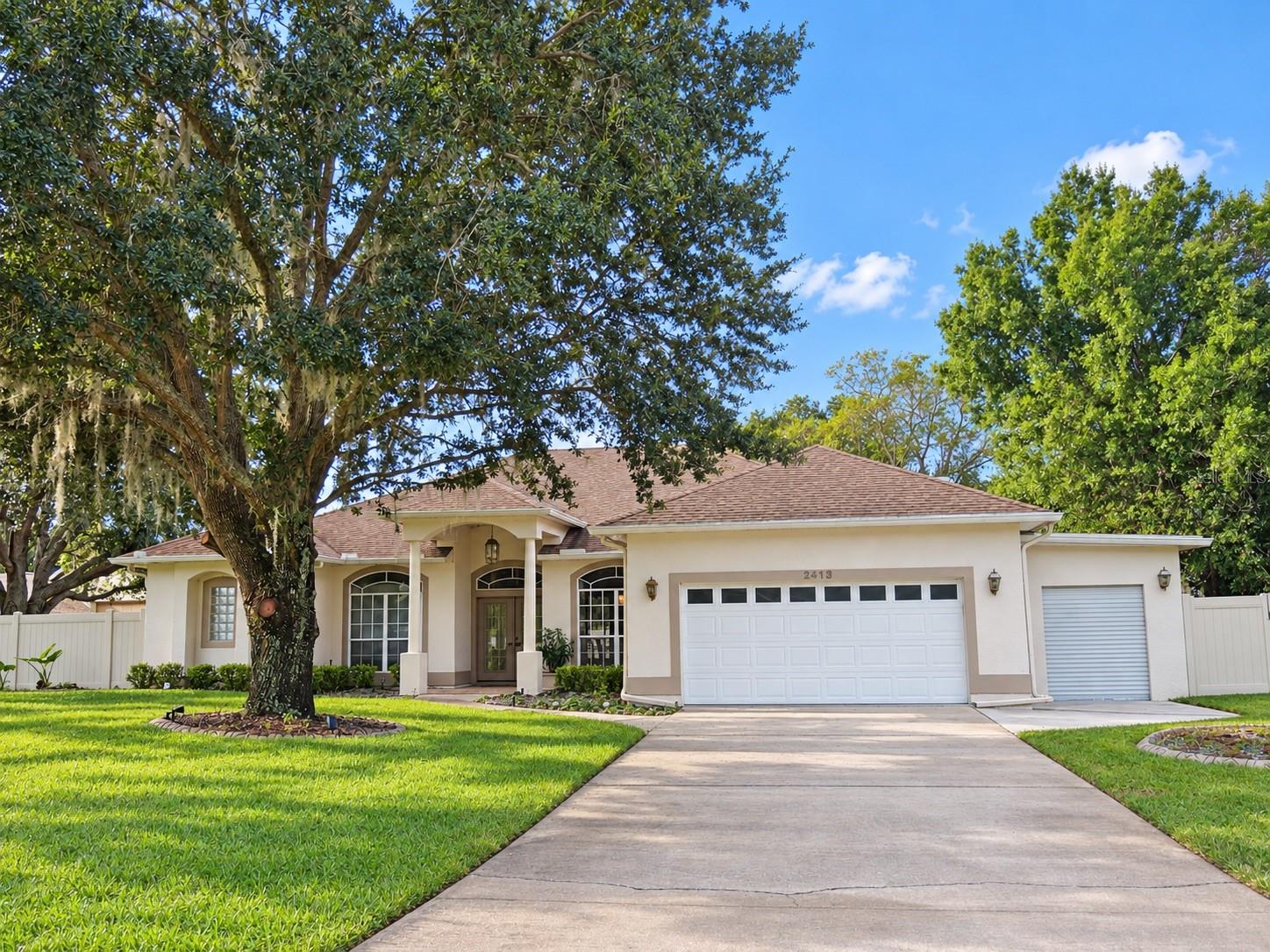 2413 Eagle Trace Dr Property Photo 1