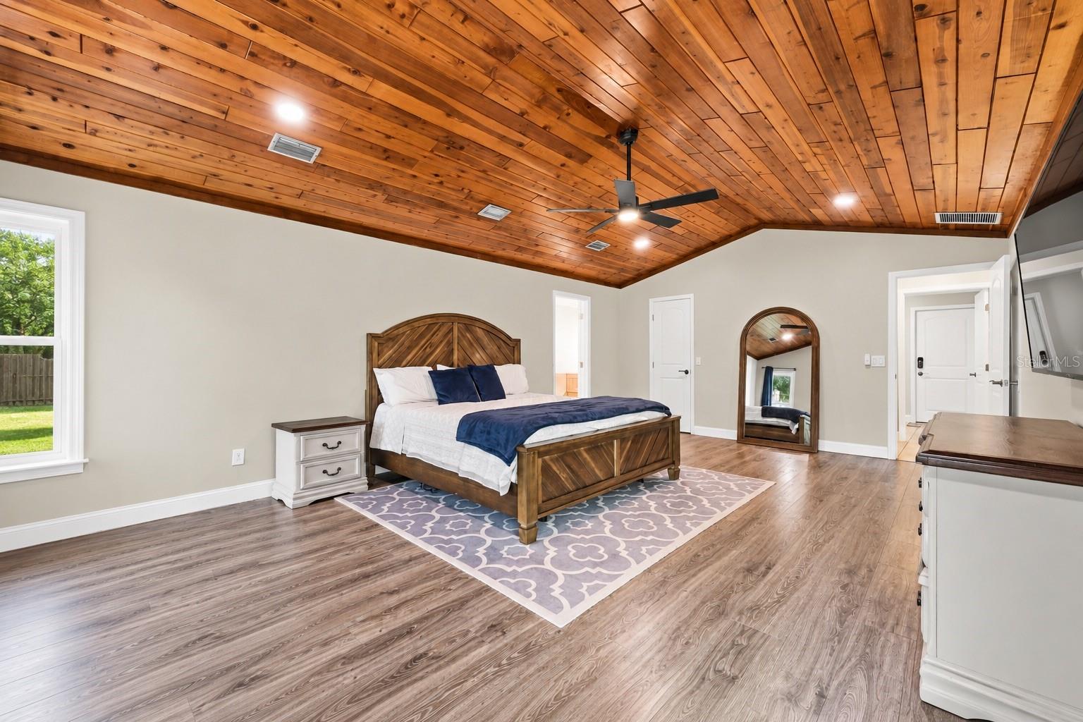992 Sleeping Rock Ct Property Photo 13