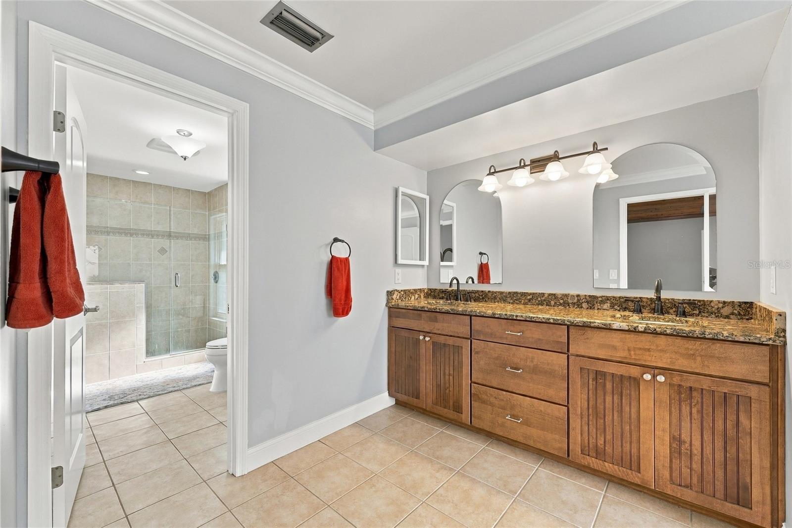 992 Sleeping Rock Ct Property Photo 16