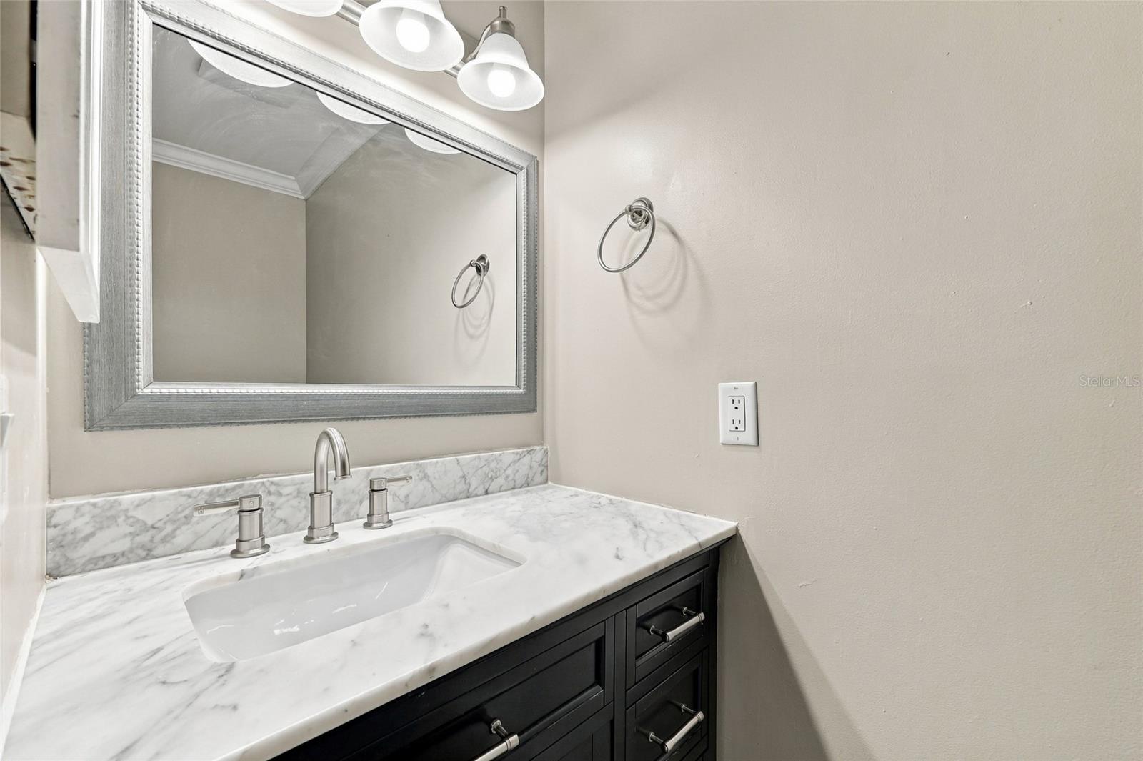 992 Sleeping Rock Ct Property Photo 29