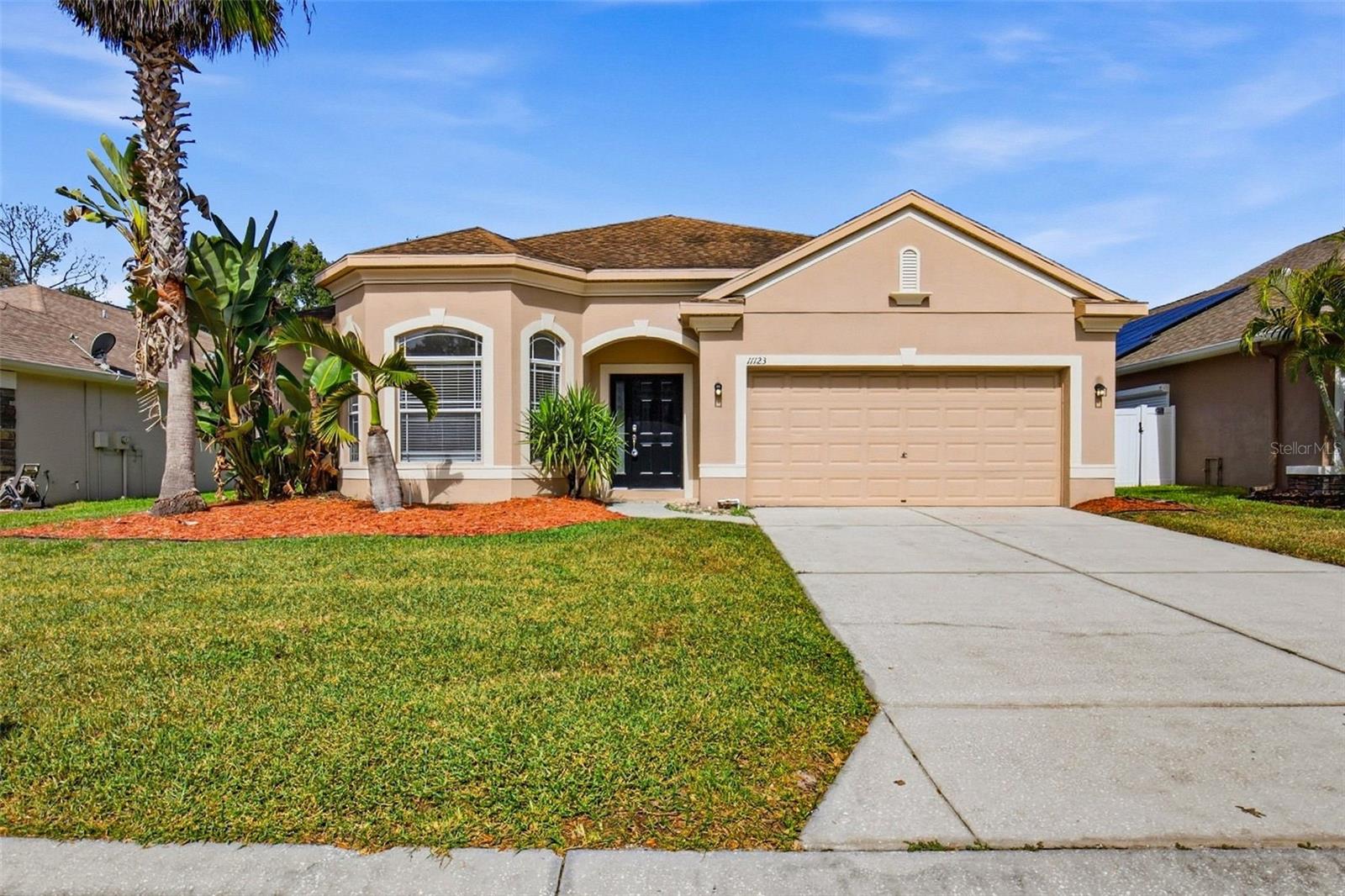 11123 Oyster Bay Cir Property Photo 1