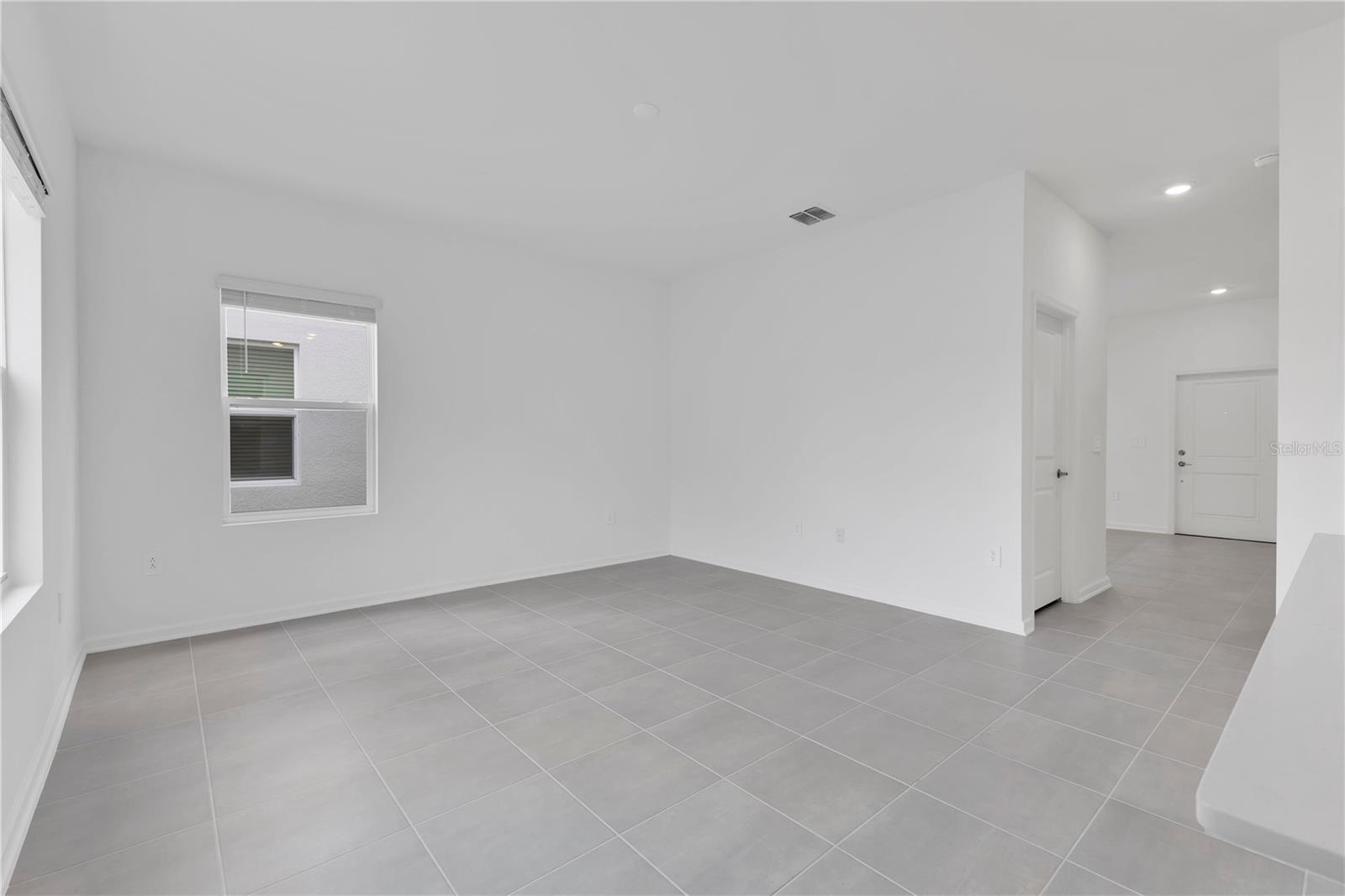 5595 Ronin Dr Property Photo 5