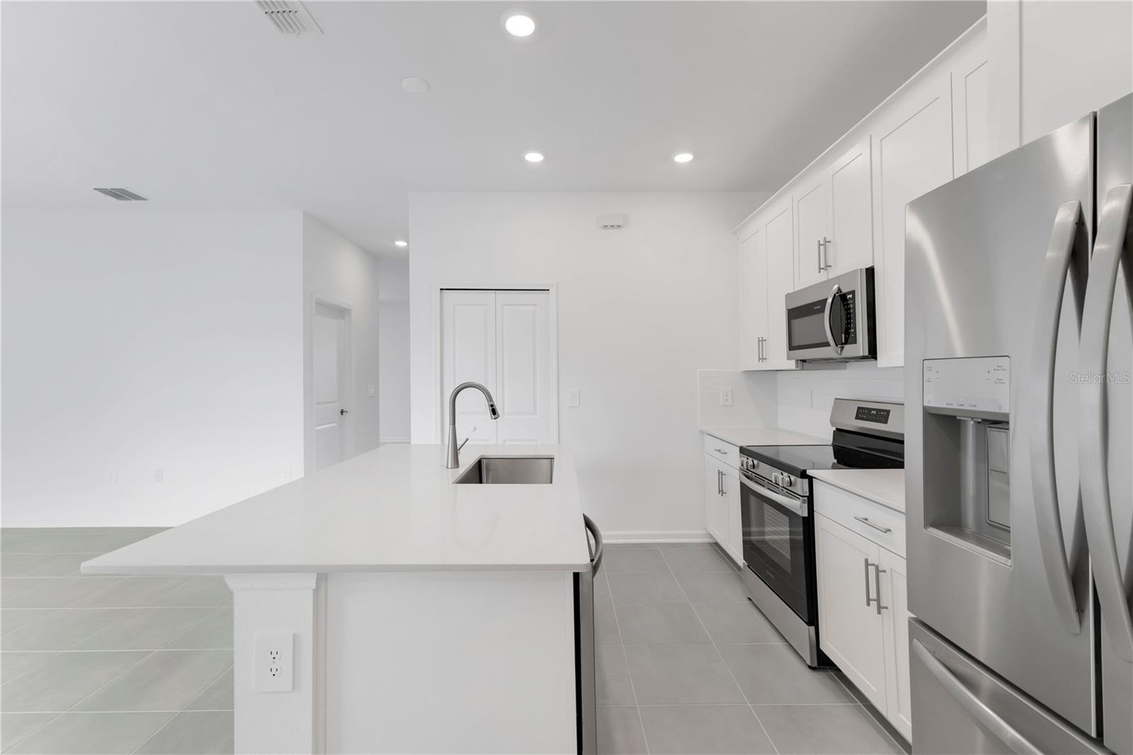 5595 Ronin Dr Property Photo 8