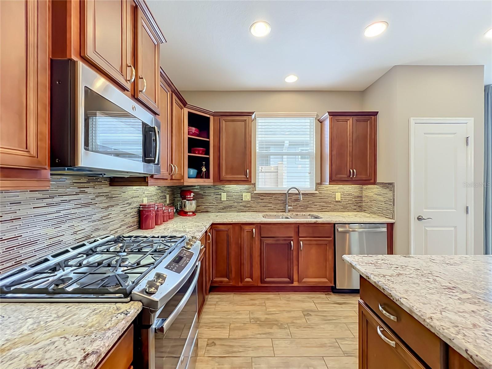 342 Alcove Dr Property Photo 6