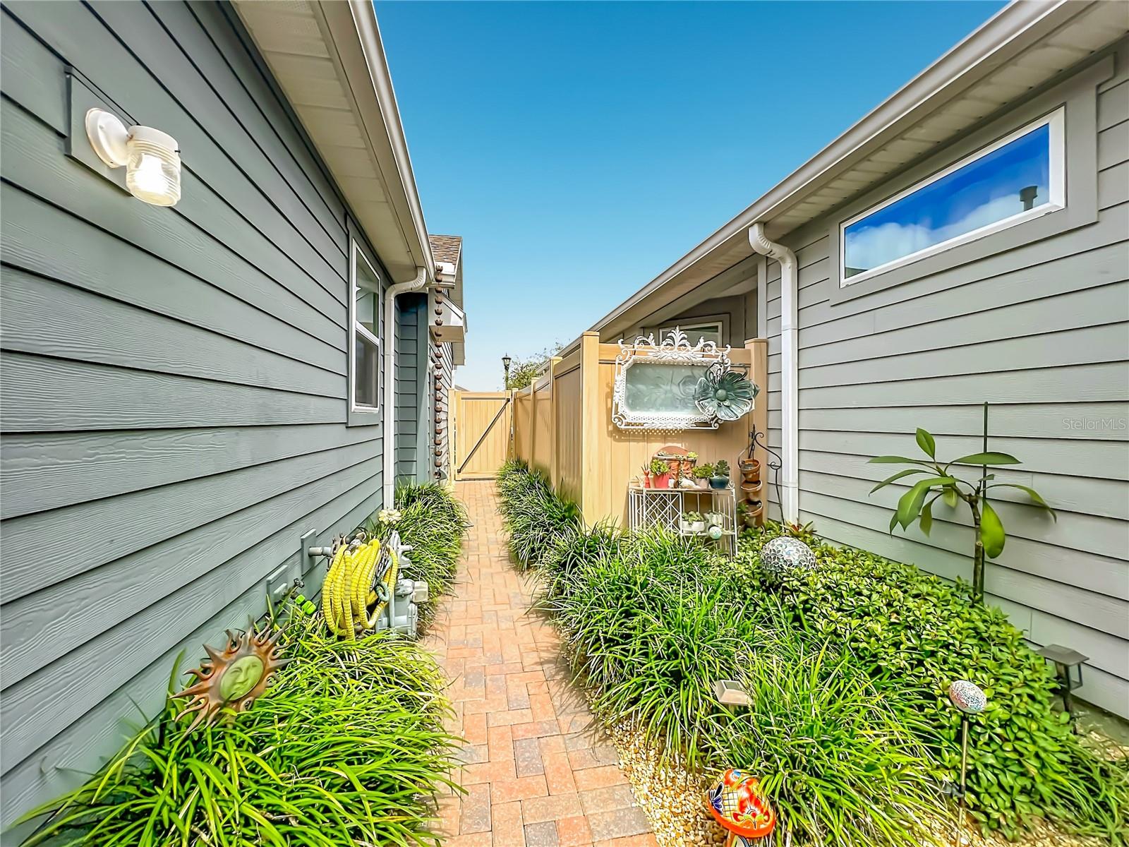 342 Alcove Dr Property Photo 48