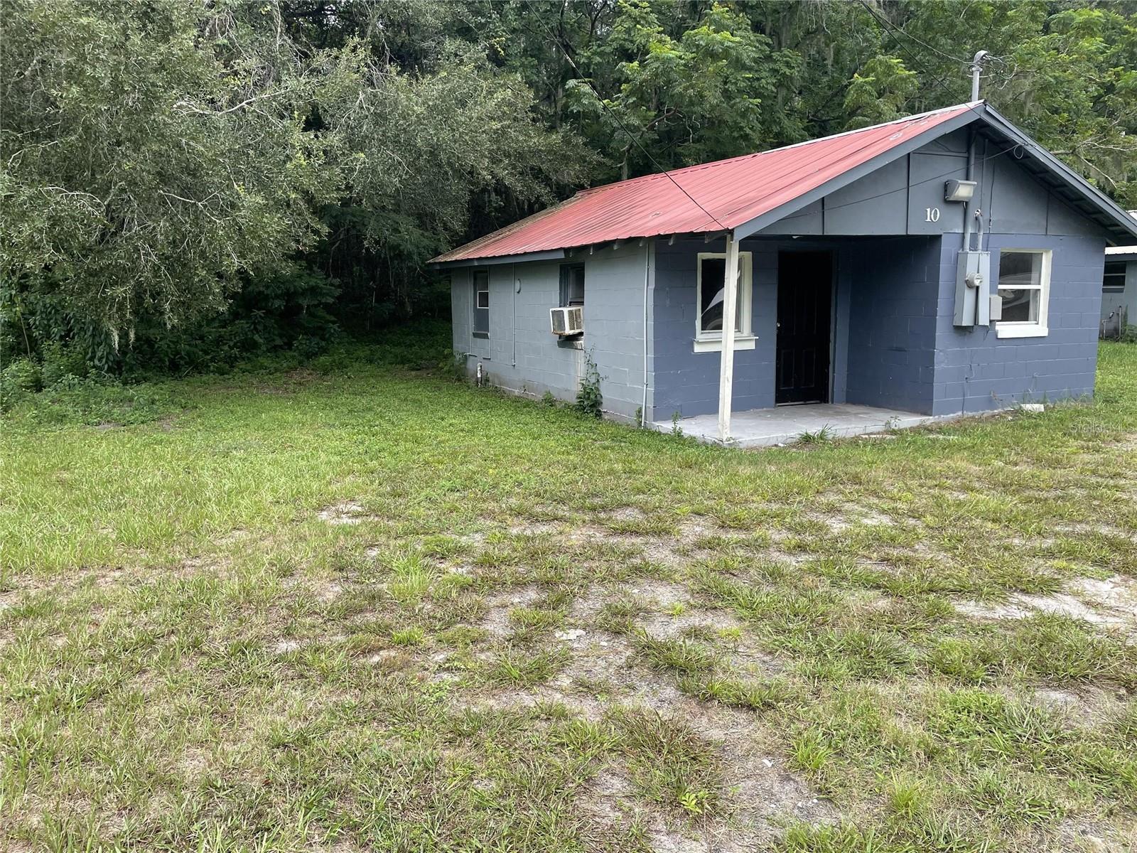 10 Lenox Ct Property Photo 1