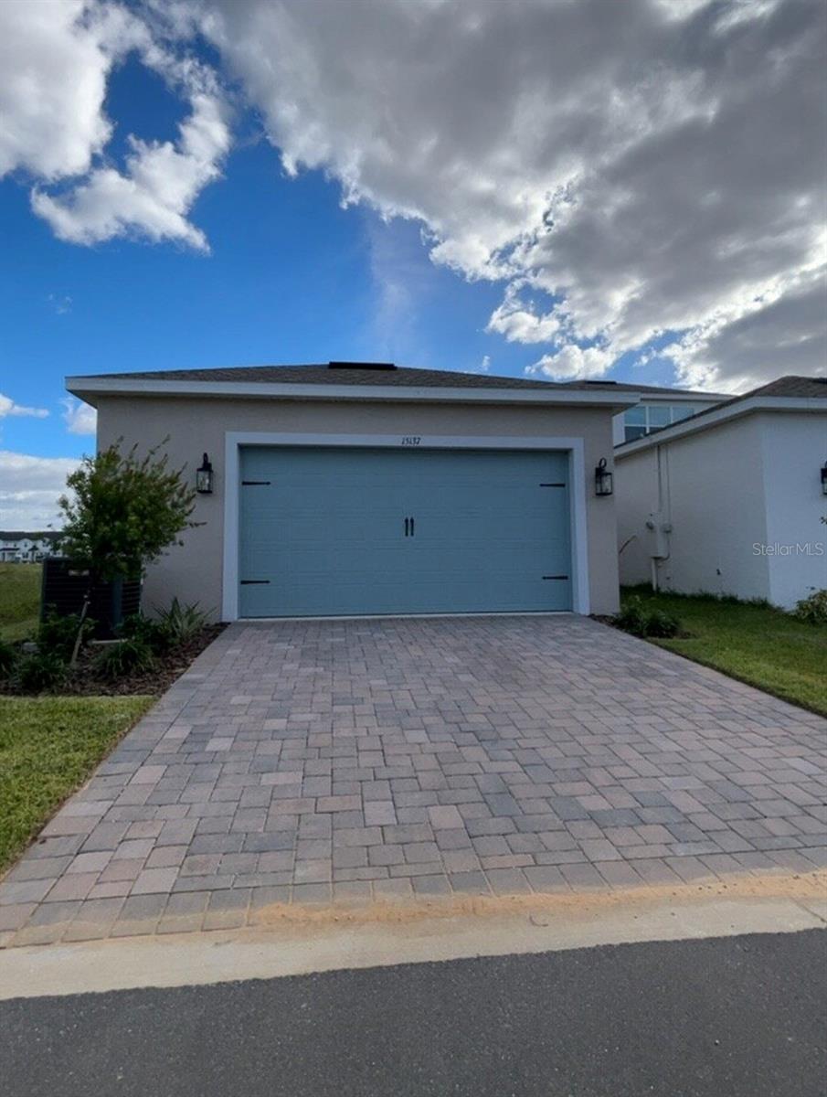 O6446504 Property Photo 3