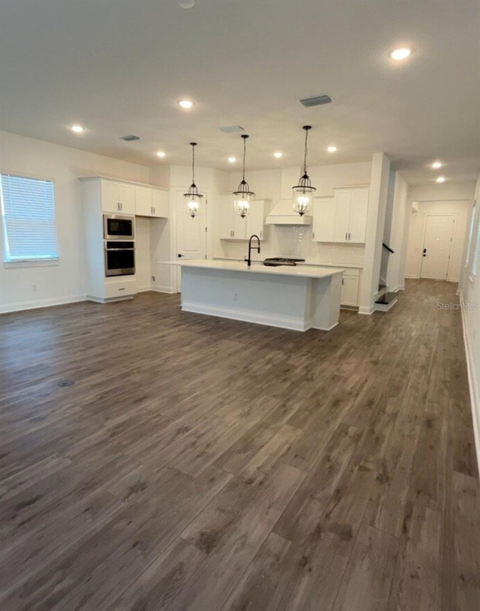 O6446504 Property Photo 6