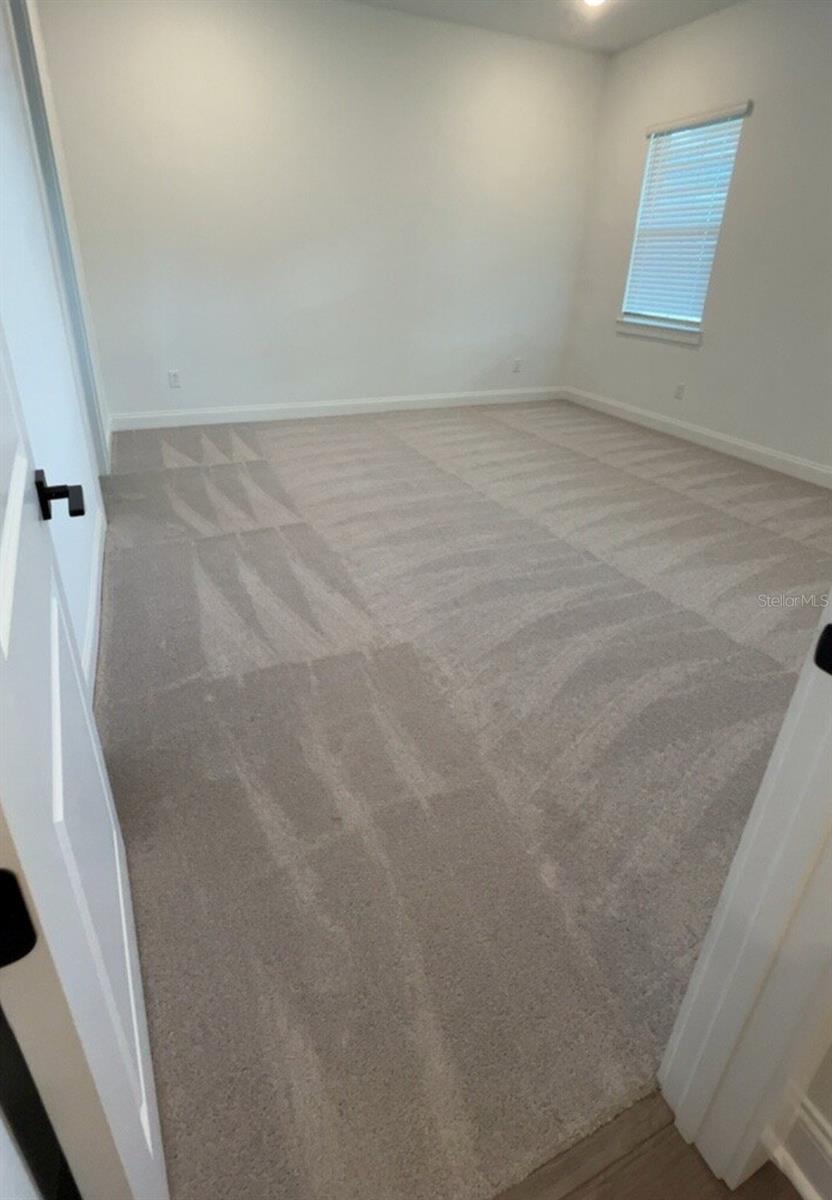 O6446504 Property Photo 10
