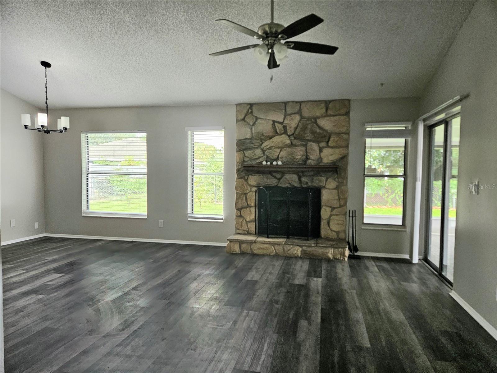 3406 Fox Ridge St Property Photo 6