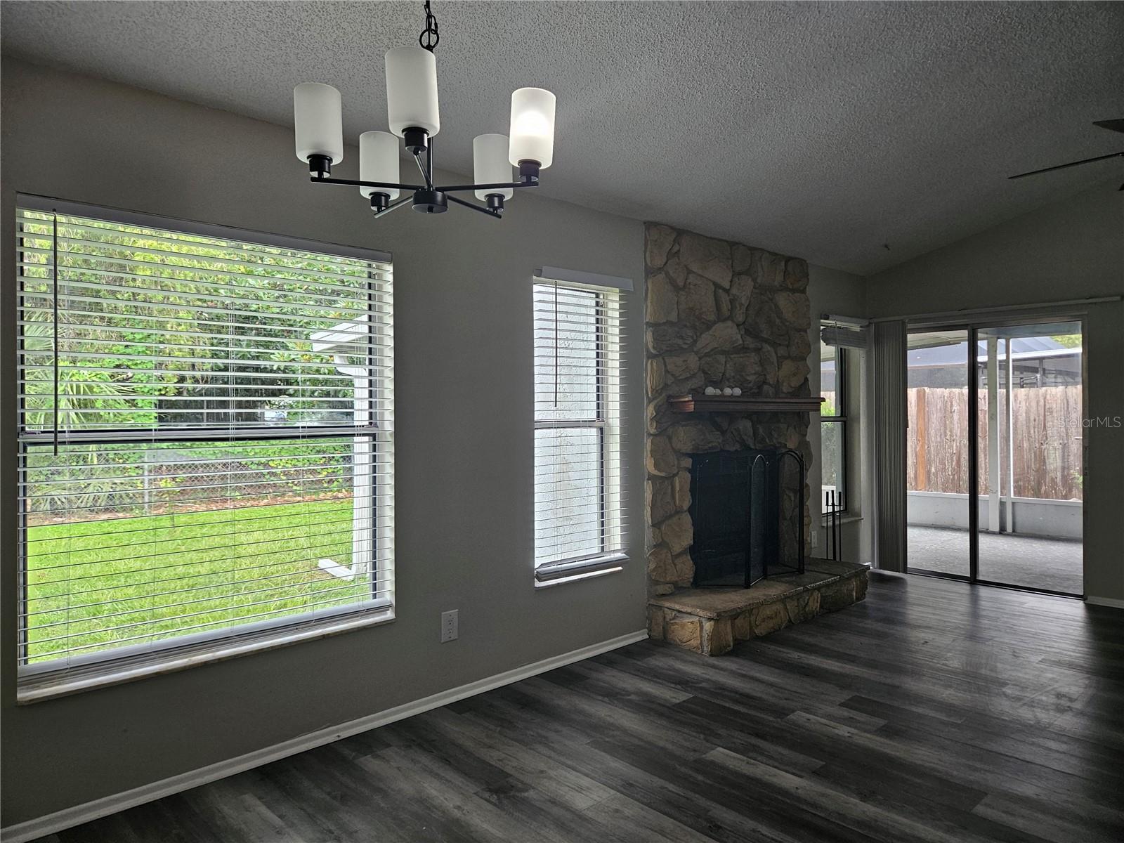3406 Fox Ridge St Property Photo 8