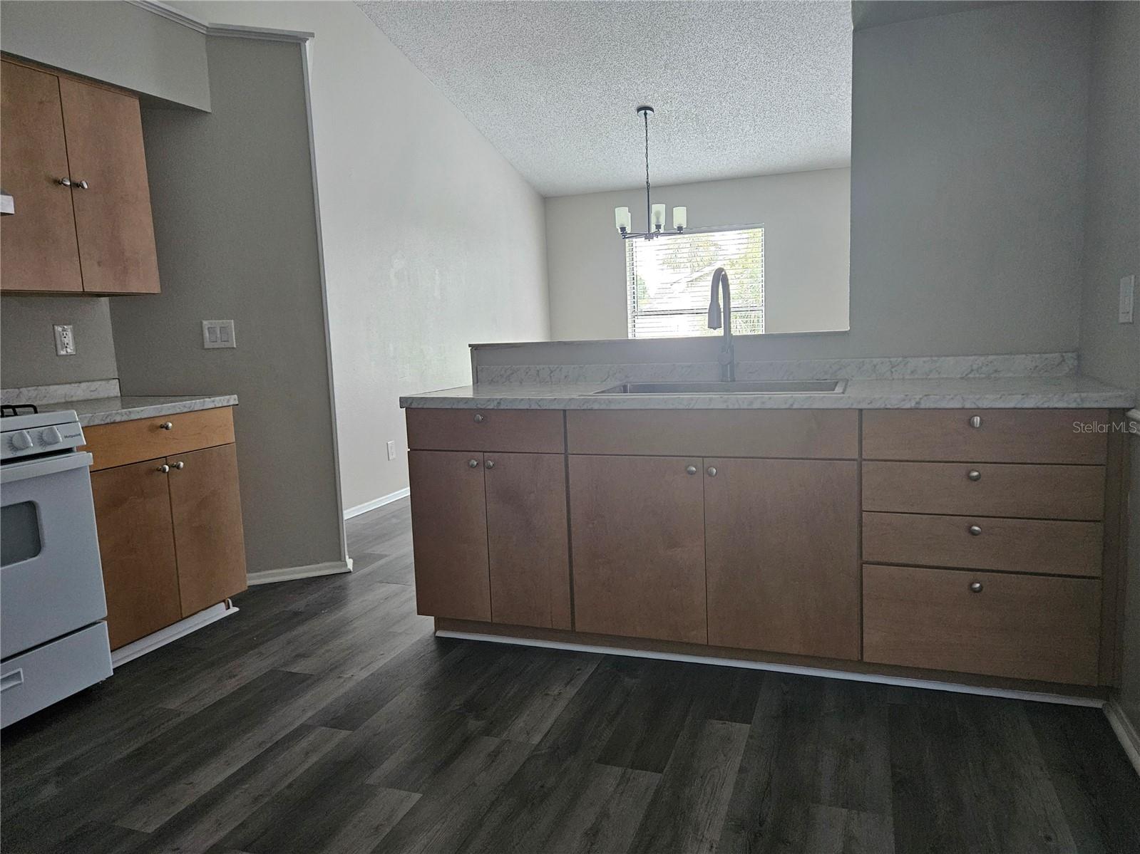 3406 Fox Ridge St Property Photo 15