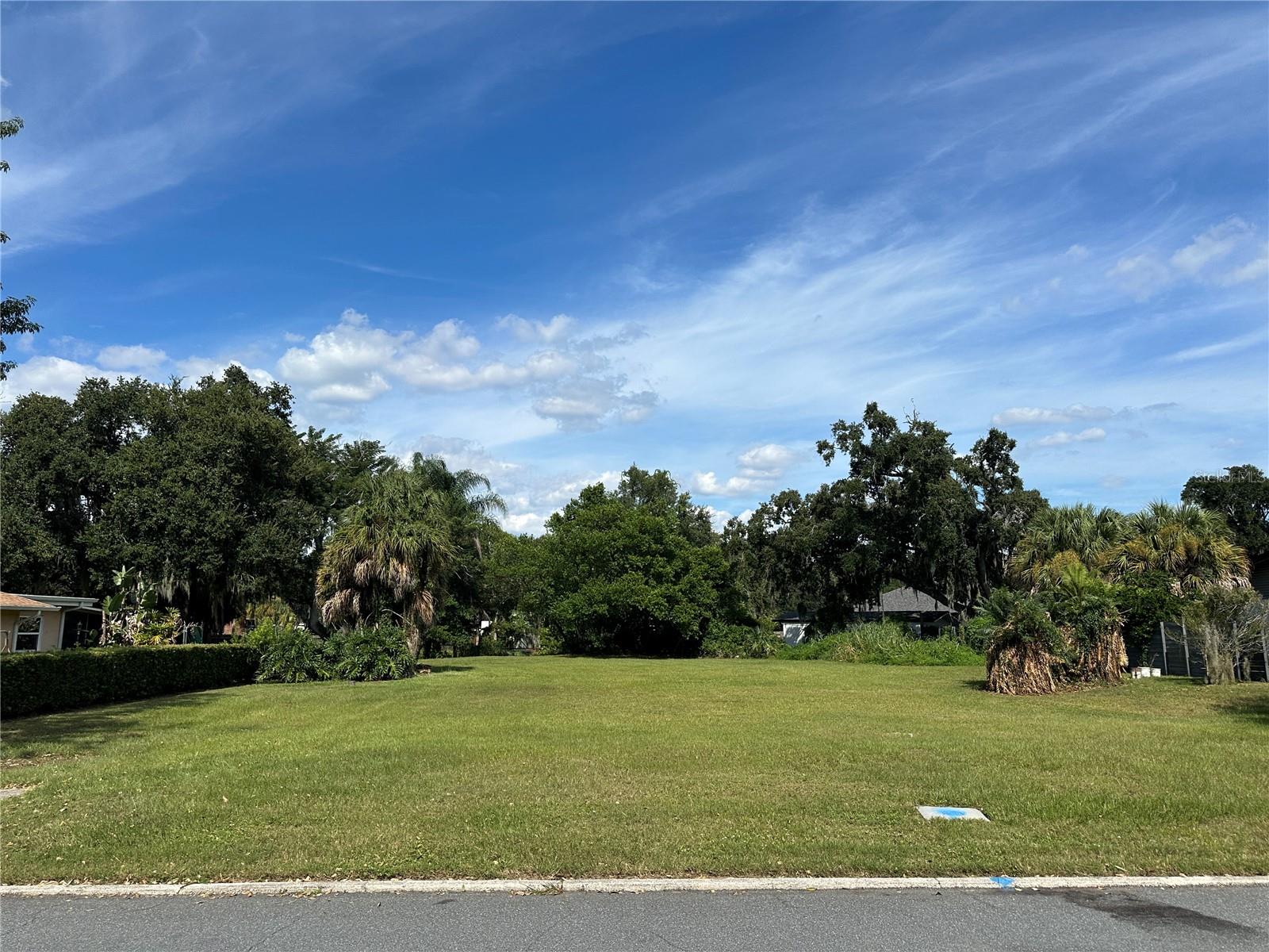2139 Blossom Ln Property Photo 2