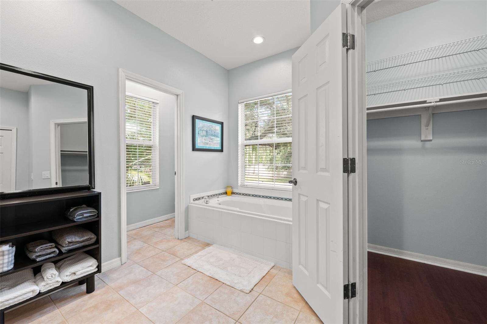 672 Nighthawk Cir Property Photo 47
