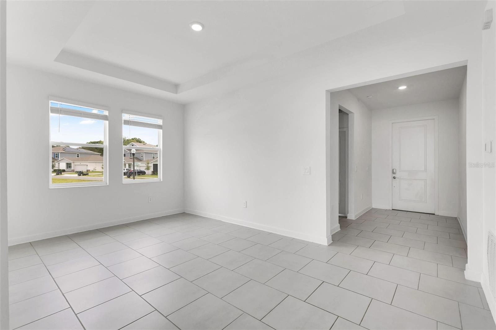 4253 Eastminster Rd Property Photo 3