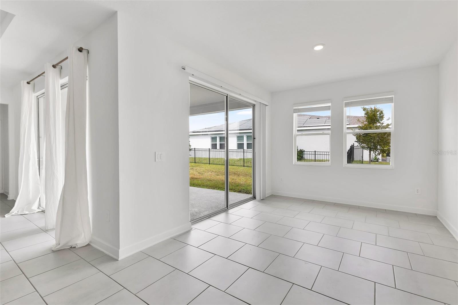 4253 Eastminster Rd Property Photo 11