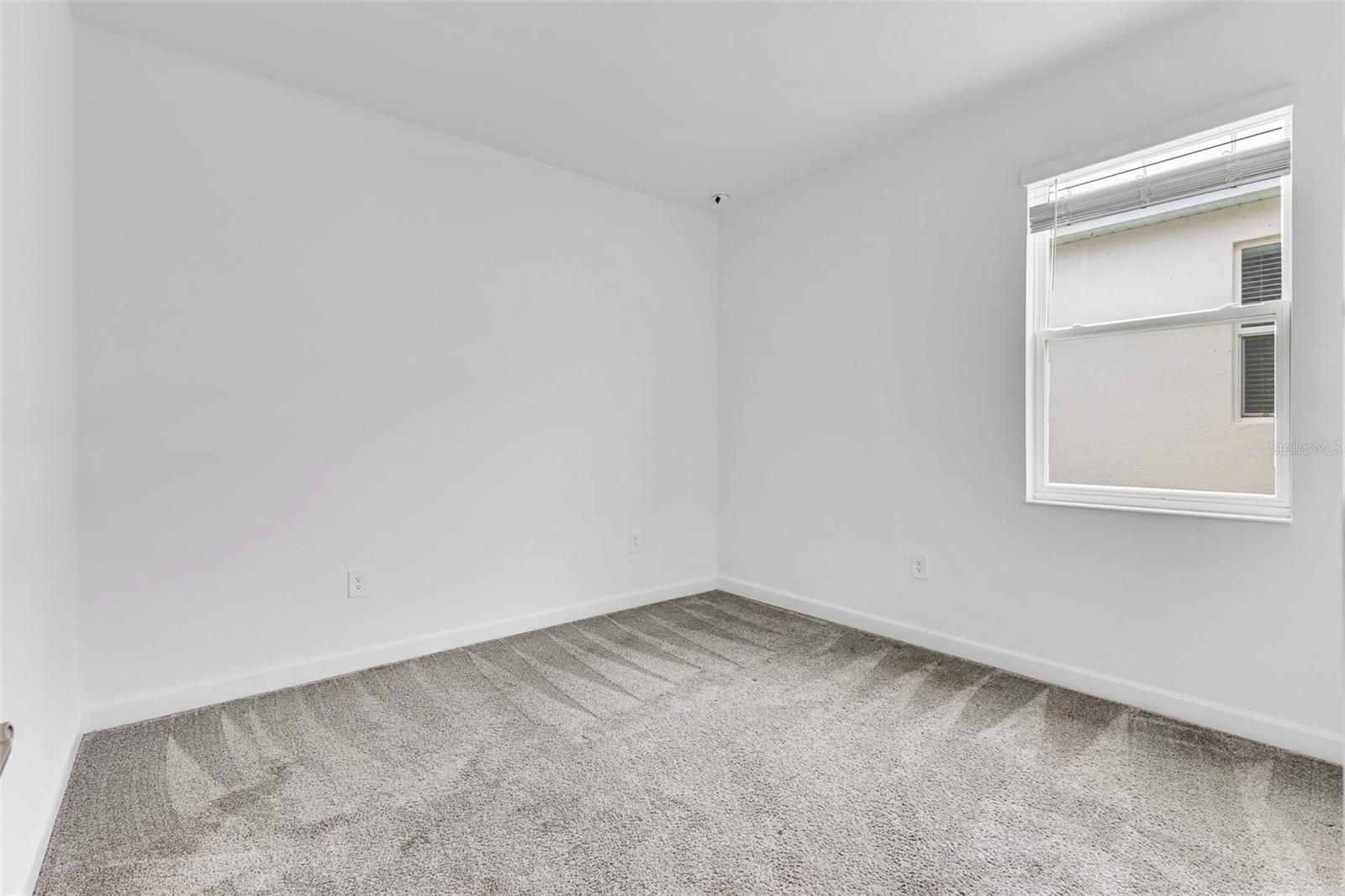 4253 Eastminster Rd Property Photo 23