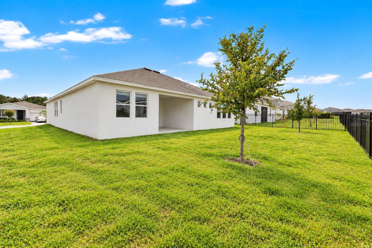 4253 Eastminster Rd Property Photo 27