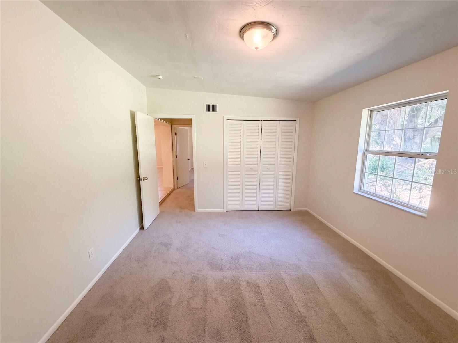 208 Robin Rd Property Photo 15