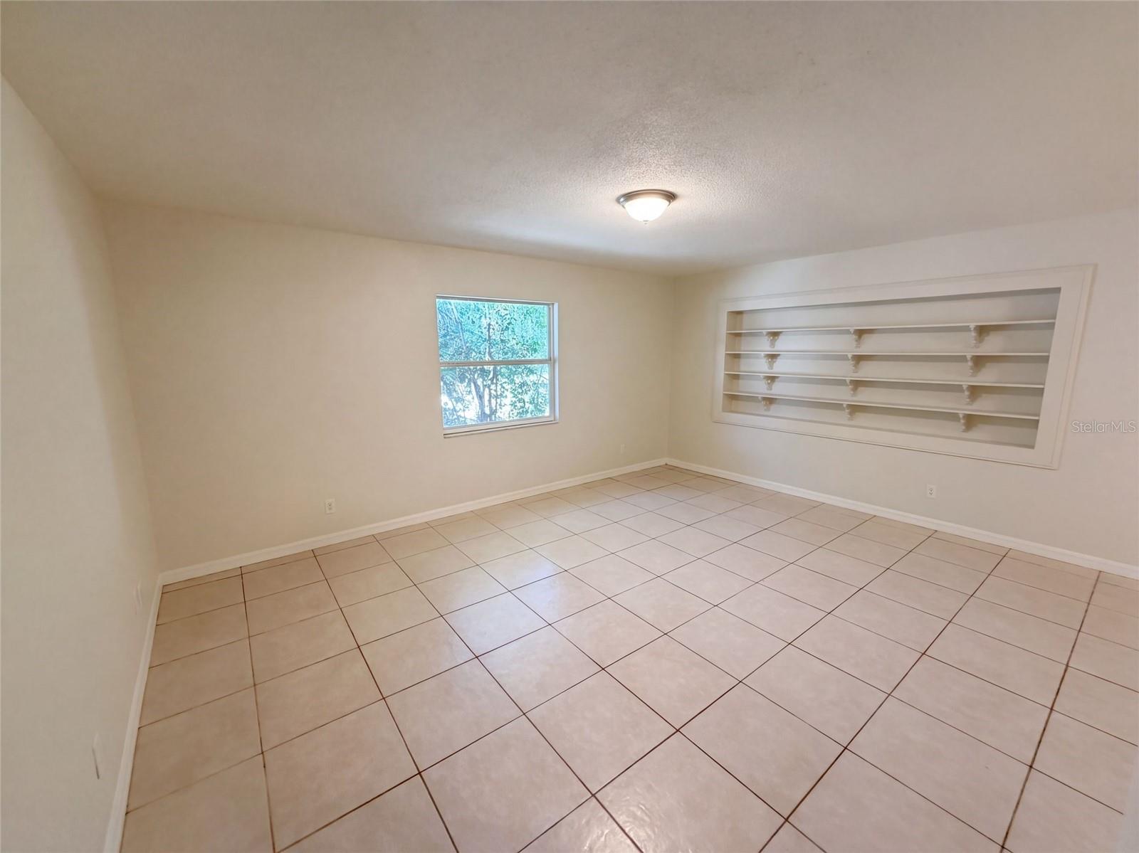 208 Robin Rd Property Photo 18