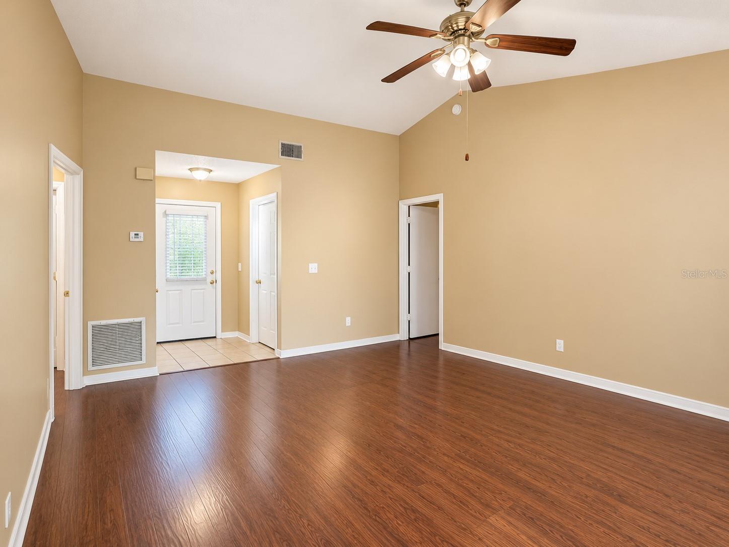 241 Mantis Loop Property Photo 8