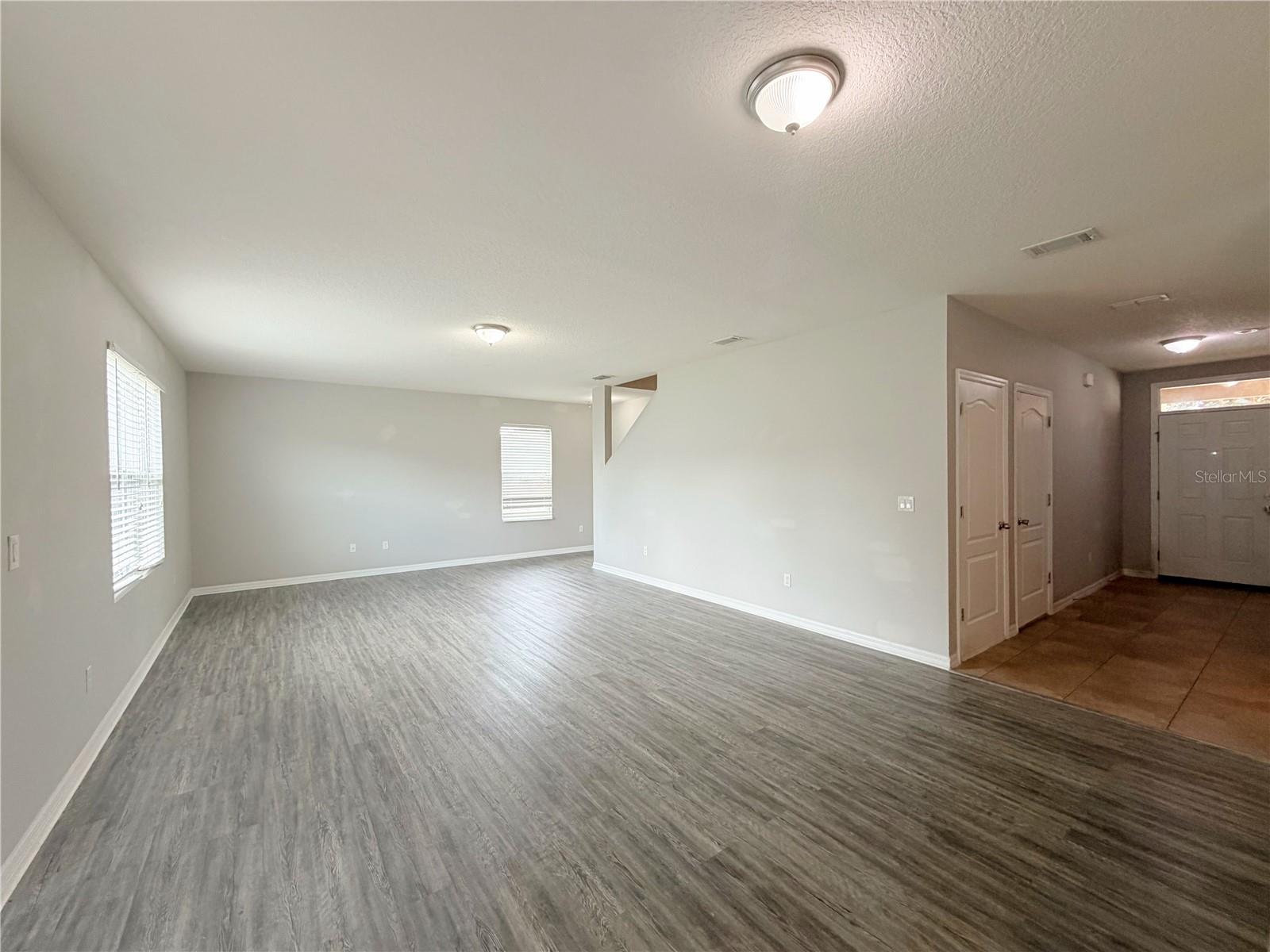 16536 Broadford Ln Property Photo 14