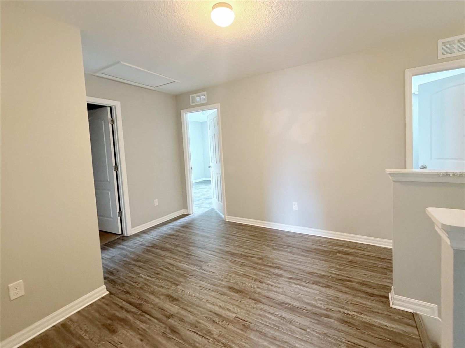 16536 Broadford Ln Property Photo 16