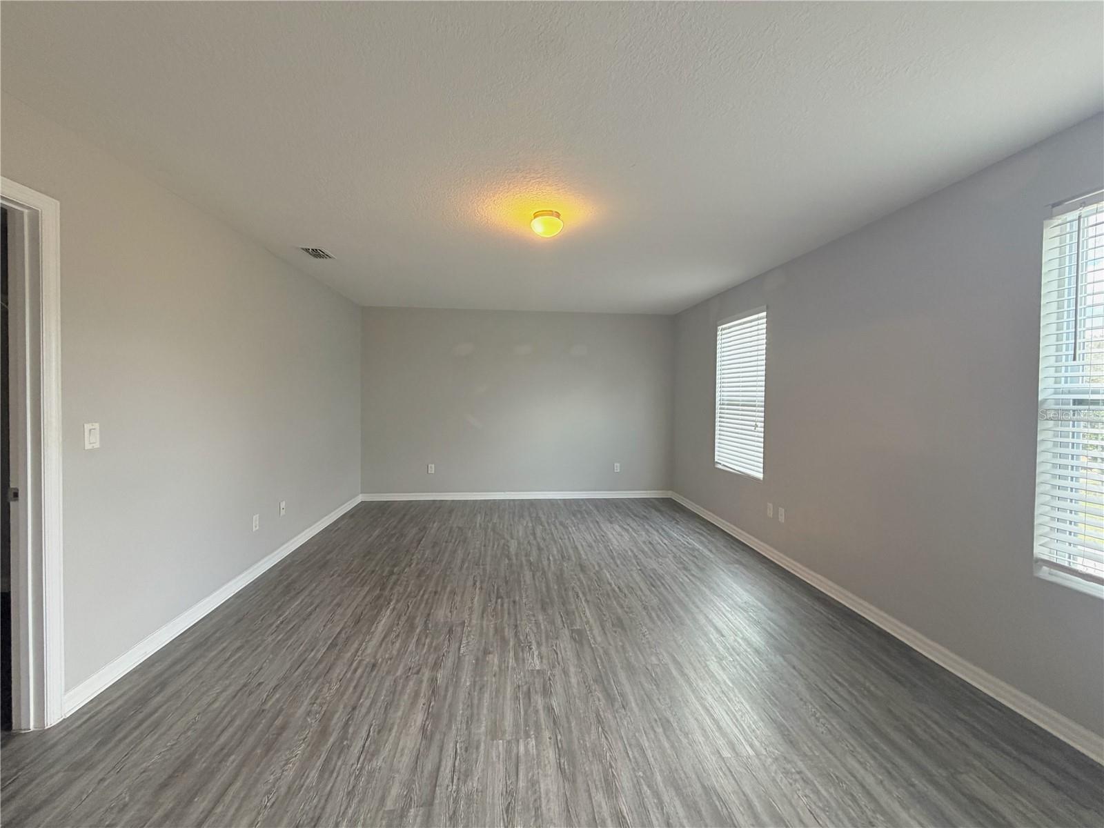 16536 Broadford Ln Property Photo 19