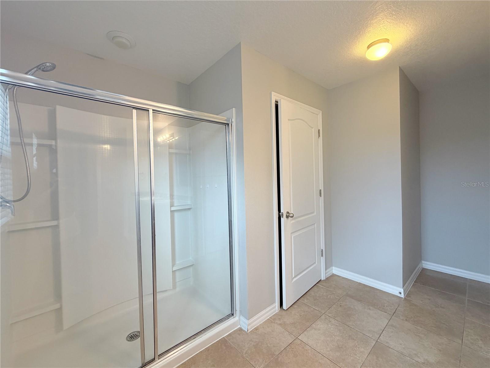 16536 Broadford Ln Property Photo 25