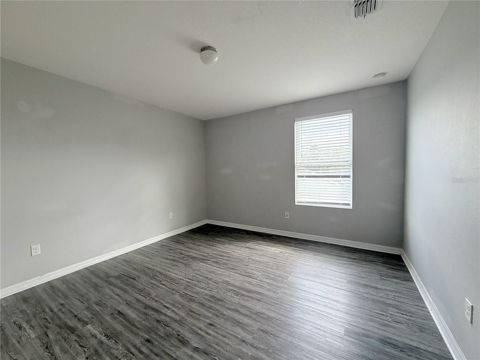 16536 Broadford Ln Property Photo 27