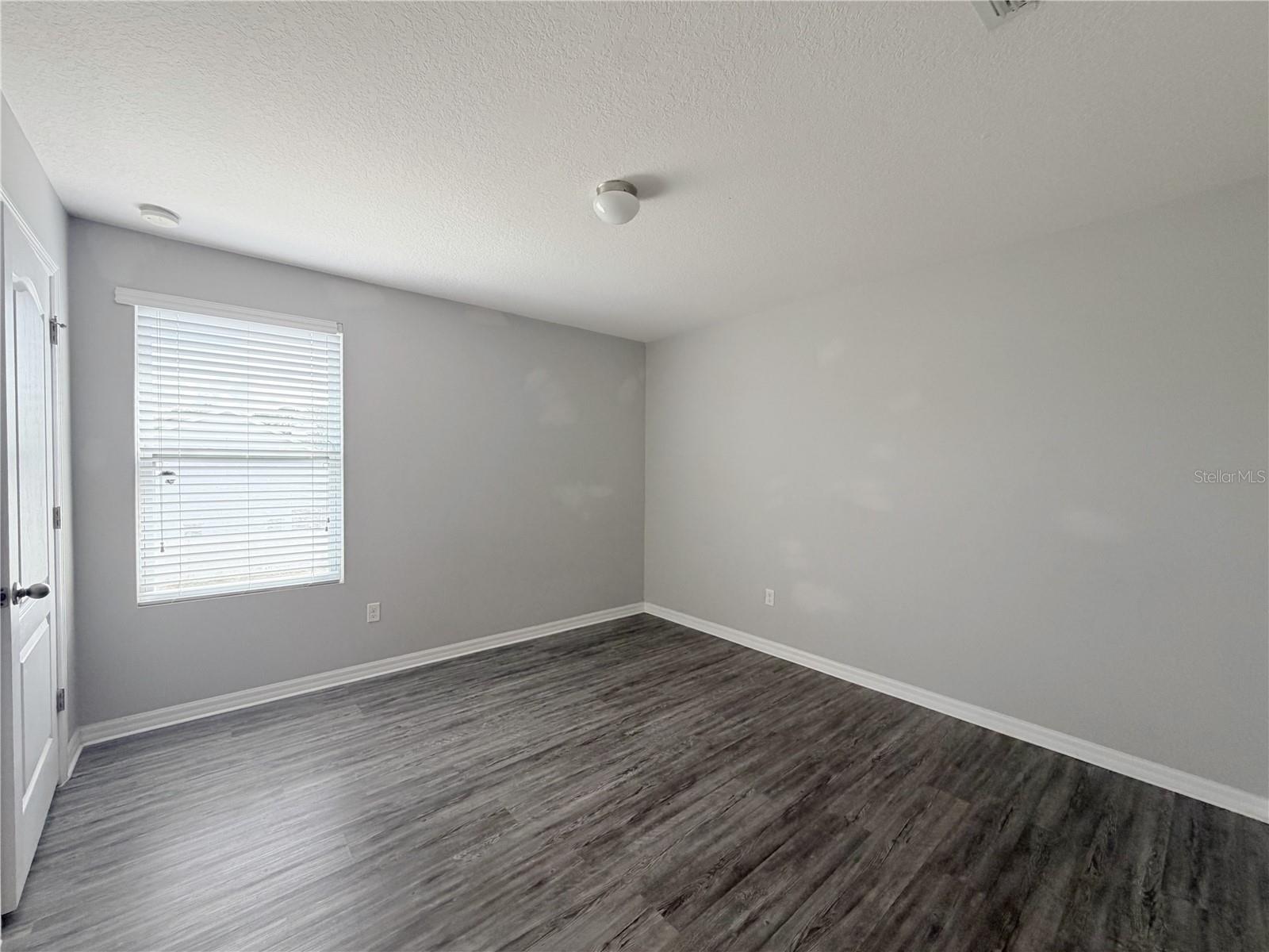 16536 Broadford Ln Property Photo 32