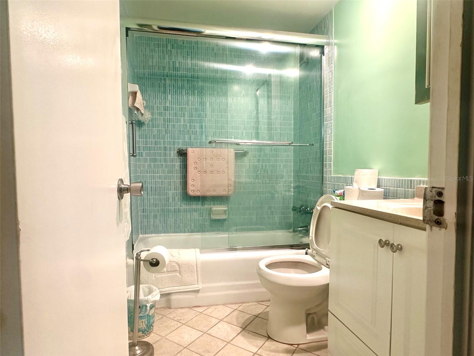 2800 N Atlantic Ave #811 Property Photo 17