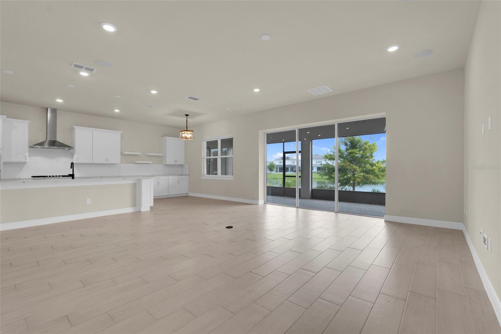 13485 Panama Beach Ct Property Photo 7