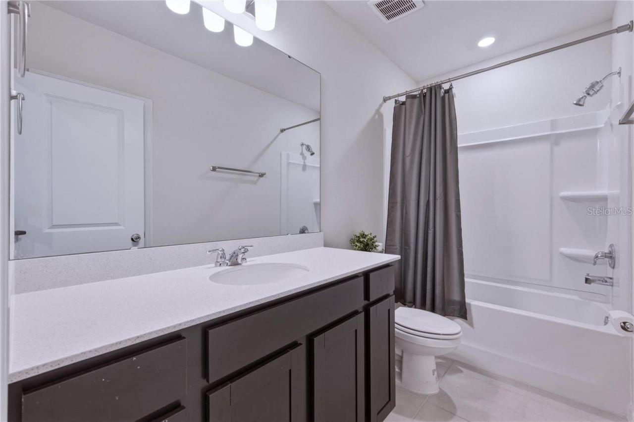 3535 Weaver Way Property Photo 14